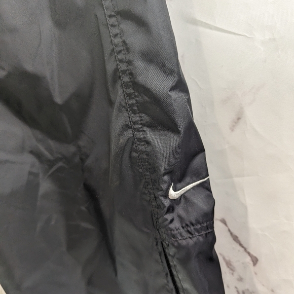 Vintage Nike Pant Women Medium Windbreaker Track Black Lightweight Shell 90s - Picture 8 of 13